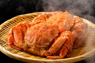 茹でた毛蟹　Boiled horsehair crab © Nishihama