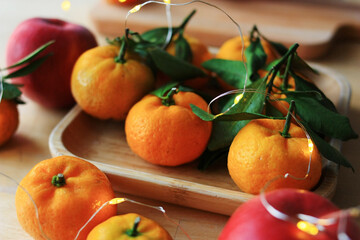 Tangerines and apples for healthy nutrition
