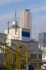 三分坂の上から望む東京、赤坂7丁目の街の風景