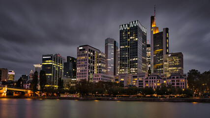 Obraz premium Frankfurt am Main Wolkenzug