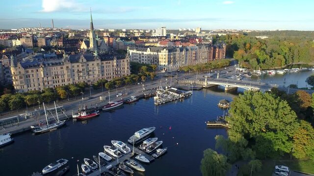 50fps Stockholm city canal Strandvaegen Oestermalm district, Sweden. Cityscape skyline 4K
