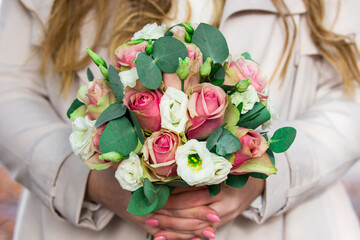Hochzeit, Brautstrauß, Blumenstrauß, Braut, Ehe, Rosen, Blätter, Liebe, Geschenk 