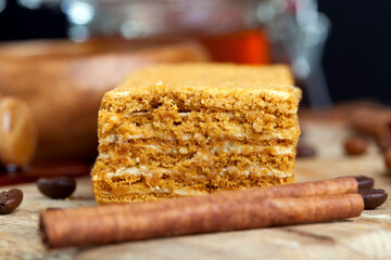 honey cake with honey and spices