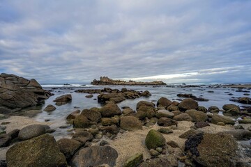 Fototapeta na wymiar rocky coast of the ocean