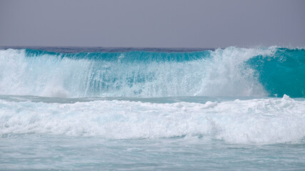 View of the big blue wave.