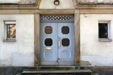 old abandoned building