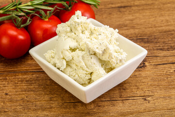 Soft cream cheese with herbs