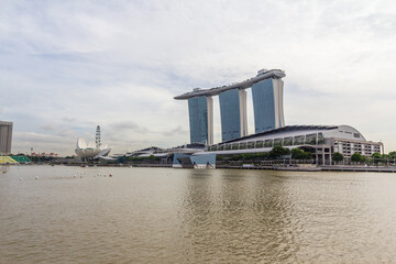 Obraz premium Marina Bay in a cloudy day
