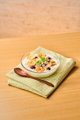 ヨーグルトとオートミール