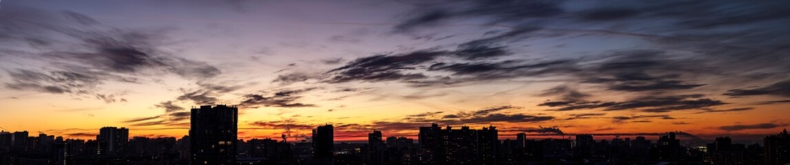 Fototapeta premium Sunset over the city