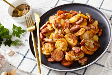 Bratkartoffeln, german potato with bacon and onion