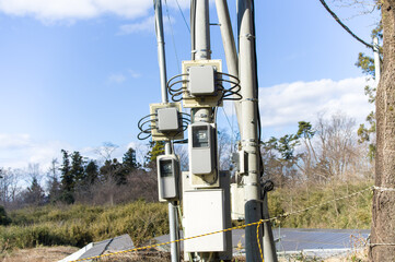 屋外　電気ボックス　点検