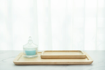 흰커텐배경에 뷰티관련 촬영배경