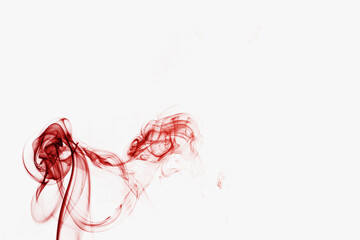 Fumée colorée abstraite sur un fond blanc avec de l'espace vide	- Arrière plan design