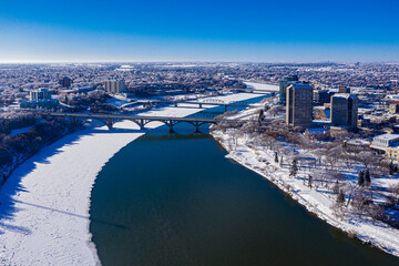 Fototapeta premium Aerial view of the downtown area of Saskatoon, Saskatchewan, Canada