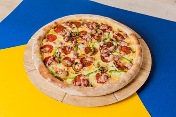 Delicious Contemporary Classic Food Pizza Dish Plate Menu Lunch Dinner Gourmet Dessert Chef Pasta Shrimp Cocktail Drink on Color Background