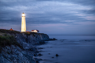 Cap-des-rosiers lighthouse at night