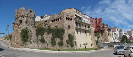the Torricella and the entrance arch into the old city through the city walls of the Swabian Castle...