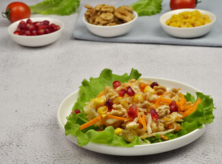 salad with chicken and vegetables