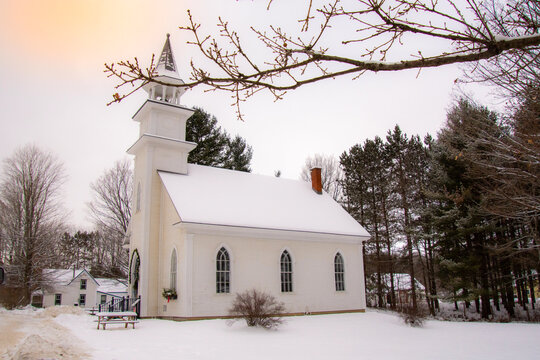 One of the two little church of Wayne’s Mill, Quebec, Canada, december, 27 2021