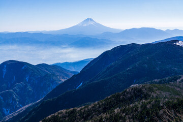 富士山　薬師岳からのぞむ　冬