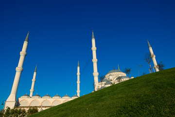 Fototapeta na wymiar Camlica Mosque. Wide angle view of Camlica Mosque in Istanbul.