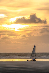 Les chars-à-voile sur la plage de Quend