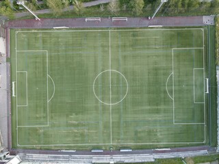 Vista aérea de un campo de fútbol © Ion