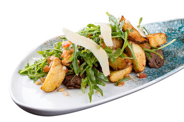 Tagliata salad, with veal, rucola, baked potatoes.