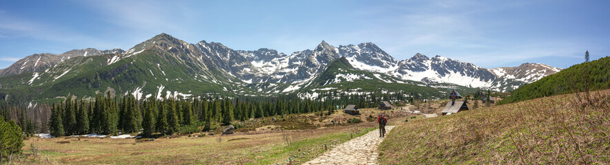 wycieczka w góry © RASSUMSEN
