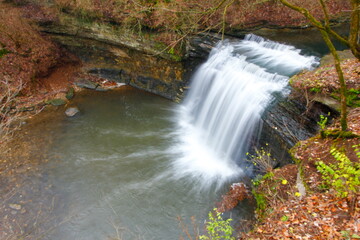Fototapeta na wymiar Millikin Falls, Quarry Trails Metro Park, Columbus, Ohio