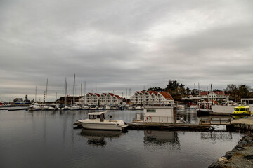 Fototapeta na wymiar small marina in Tananger in stavanger