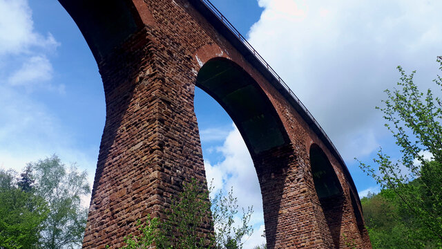 Eisenbahn-Viadukt Hoxel bei Morbach im Hunsr&uuml;ck