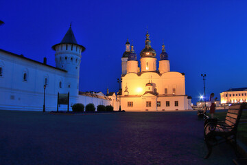 Fototapeta na wymiar Evening view of the Sophia Cathedral of the Assumption