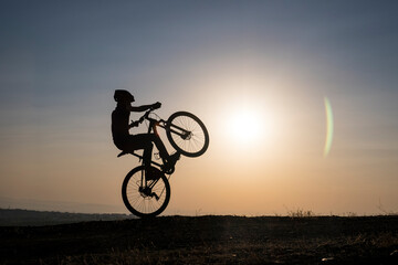 Fototapeta na wymiar nature ride and adventure by bike at sunrise