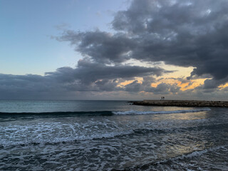 Obraz premium Cloudy sky at the sea after the sunset 