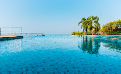 Low angle Infinity Pool