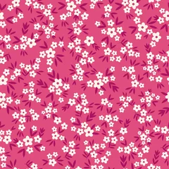Gordijnen Mooi vintage bloemenpatroon. Kleine witte bloemen en bordeauxrode bladeren. roze achtergrond. Bloemen naadloze achtergrond. Een elegante sjabloon voor modieuze prints. © Алена Шенбель