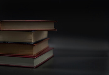 vintage, aislada, educación, libro, blanco, papel, caratula, literatura, biblioteca, objeto, centros, pila, biblia, pages, leer, cognición, viejo, aprendizaje, estudiar, sabiduría, escrito, rojo, 