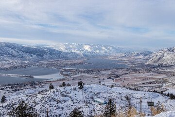 Fototapeta na wymiar View from Anarchist Mountain in Osoyoos, BC on a cold winter day