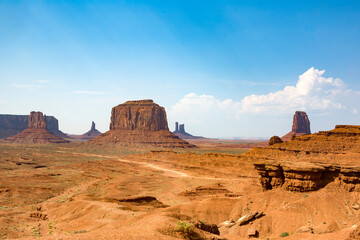 im Monument Valley in Arizona, Blick auf die gigantischen Steinformationen von John Fords Point...