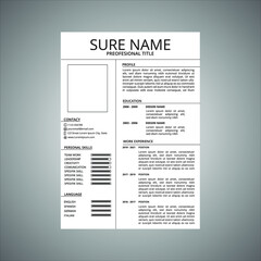 The resume design can be filled with photos, white backgrounds that are detailed and modern. This resume will provide more value in applying for jobs. with adjustable size