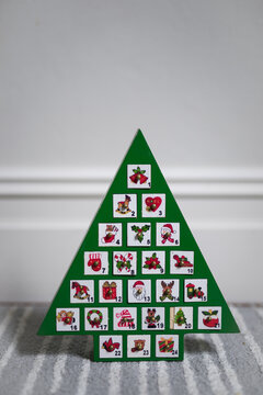 Christmas tree ativity toy surprise child play draws prizes gift celebratino advent