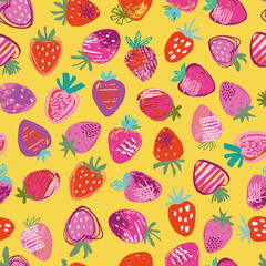 Doodle Strawberries seamless pattern, hand drawn berries on yellow background - 477598413