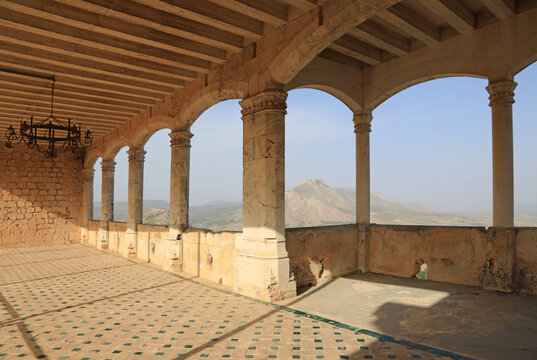 castillo medieval de velez blanco mirador terraza con columnas almer&iacute;a 4M0A4843-as21