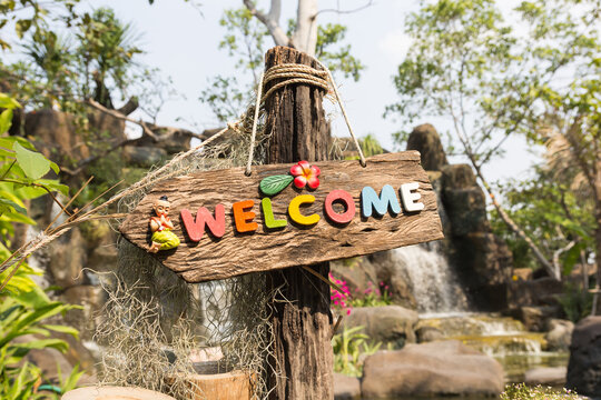 Welcome sign on the wood