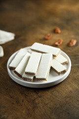 Organic crispy waffles with cocoa cream