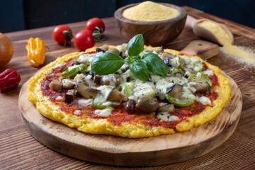 pizza di polenta vegetariana