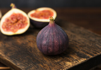 fresh figs on wooden table