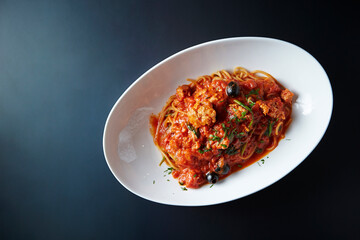 pasta with tomato sauce and basil